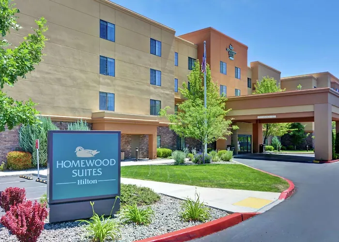 Hotel with Tennis: Homewood Suites By Hilton Reno