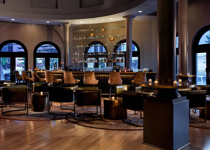 Pet Friendly hotel: Renaissance Reno Downtown Hotel & Spa